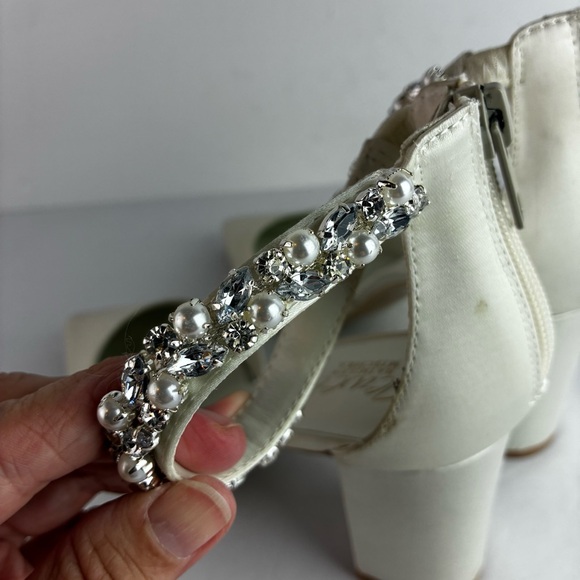 Jewel by Badgley Mischka Beaded Ankle Strap White Satin Chunky Heels - Picture 9 of 9